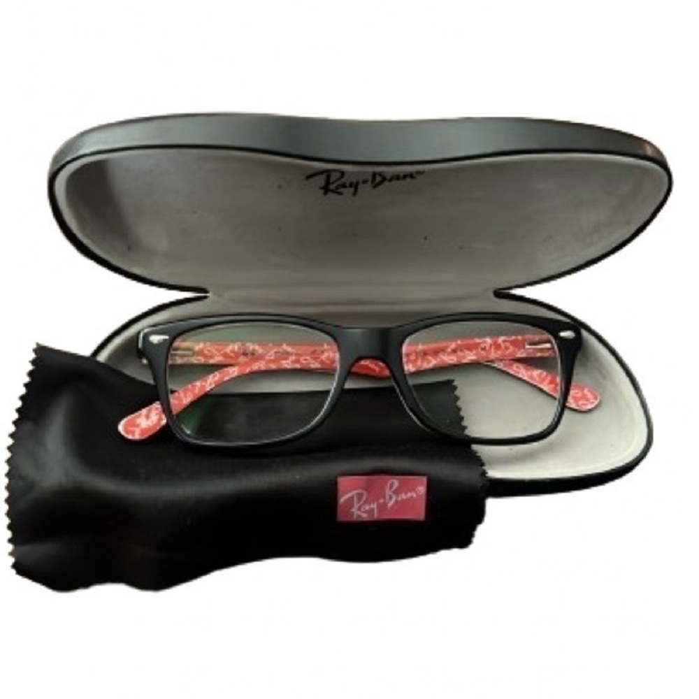Ray-Ban RB5228 eyeglasses frame with case and cleaning cloth